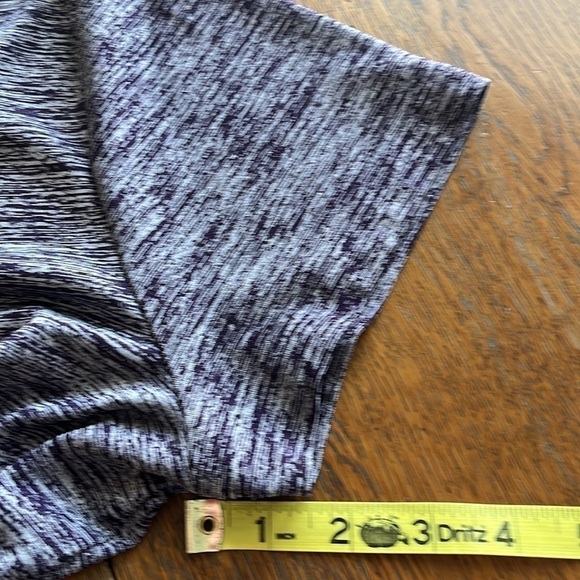 Under Armour V-neck Pullover Style 125-8568 Heather Gray Short Sleeves - Picture 10 of 11